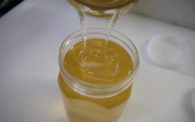 菊花茶加蜂蜜有什么好處和禁忌? 蜂蜜