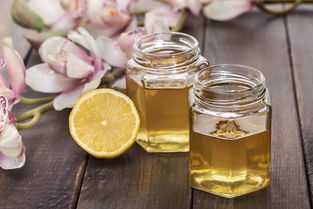 成熟蜂蜜為什么含蜂蠟(蜂蜜里面有蠟是怎么回事?) 成熟蜂蜜為什么含蜂蠟(蜂蜜里面有蠟是怎么回事?)