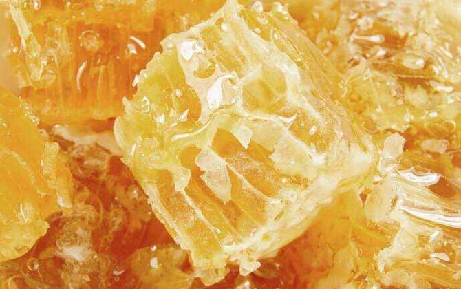 高加索黑蜂蜂蜜怎么食用(高加索蜂蜂蜜吃法) 高加索黑蜂蜂蜜怎么食用(高加索蜂蜂蜜吃法)