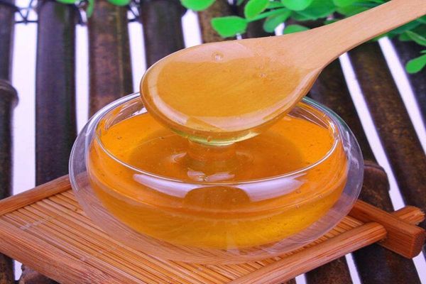 綠豆可以和蜂蜜一起吃嗎(綠豆能加蜂蜜一起吃好嗎) 綠豆可以和蜂蜜一起吃嗎(綠豆能加蜂蜜一起吃好嗎)